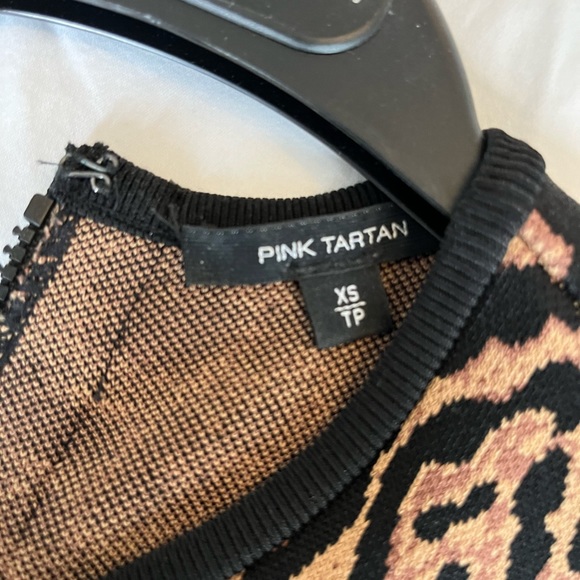 Pink tartan leopard print knit dress - Picture 2 of 3